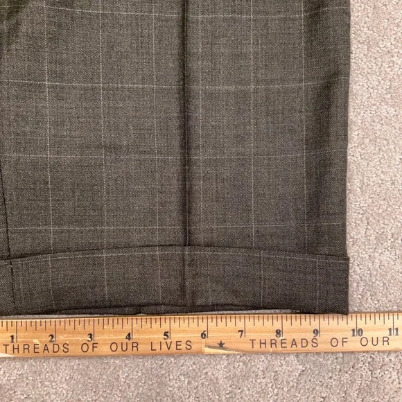 Jos A Bank Suit Mens 48L Olive Windowpane Corporate Dapper Timeless Office 2 pc